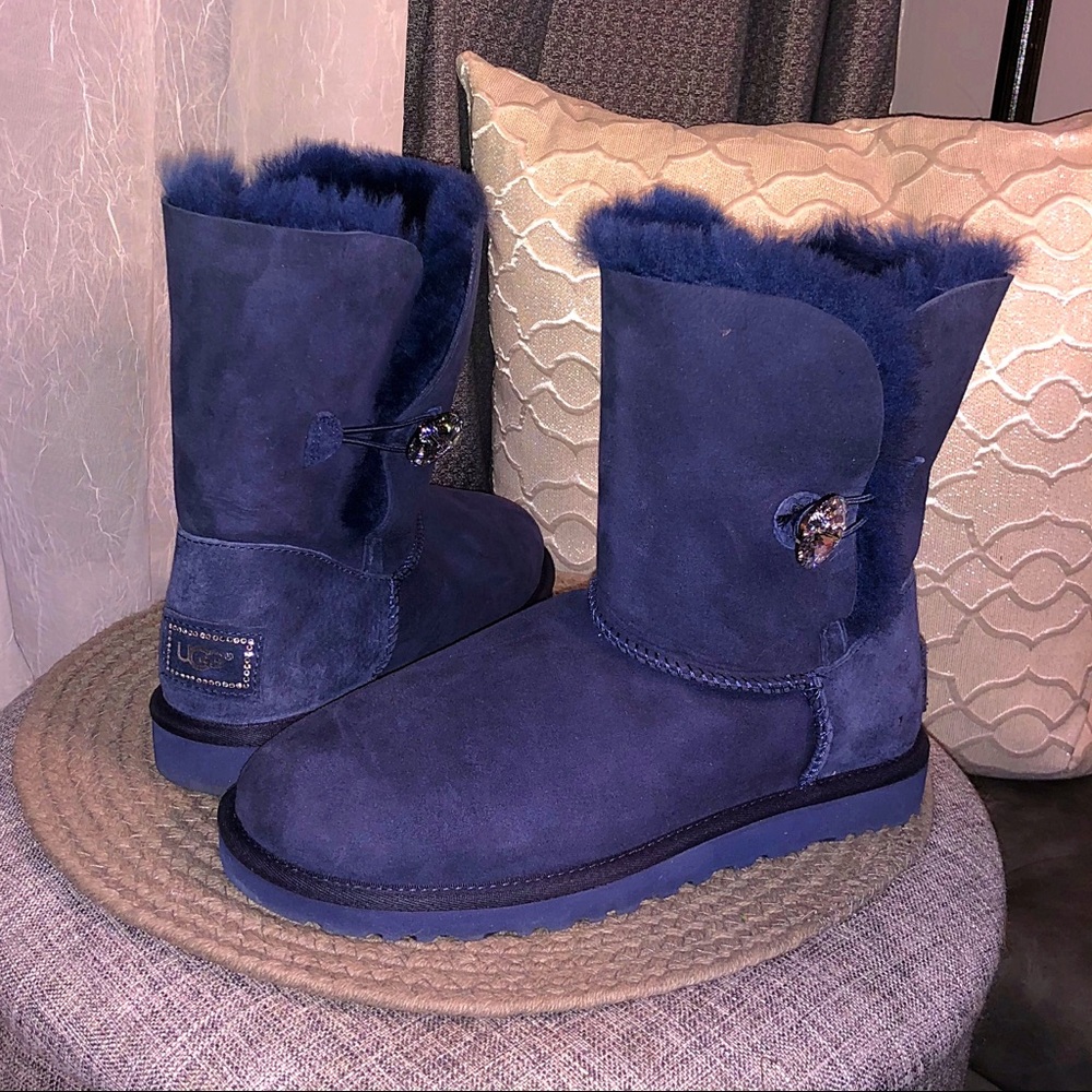 UGG Women’s Bailey Button Bling, New In Box